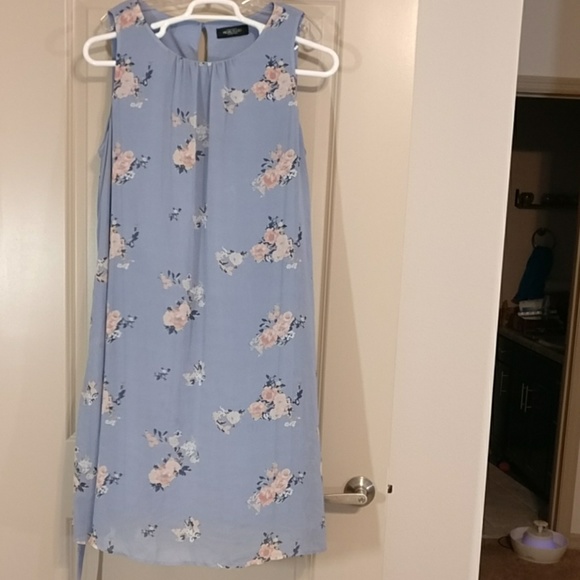 Michel Studio Dresses & Skirts - Michel studio collection blue floral tank dress